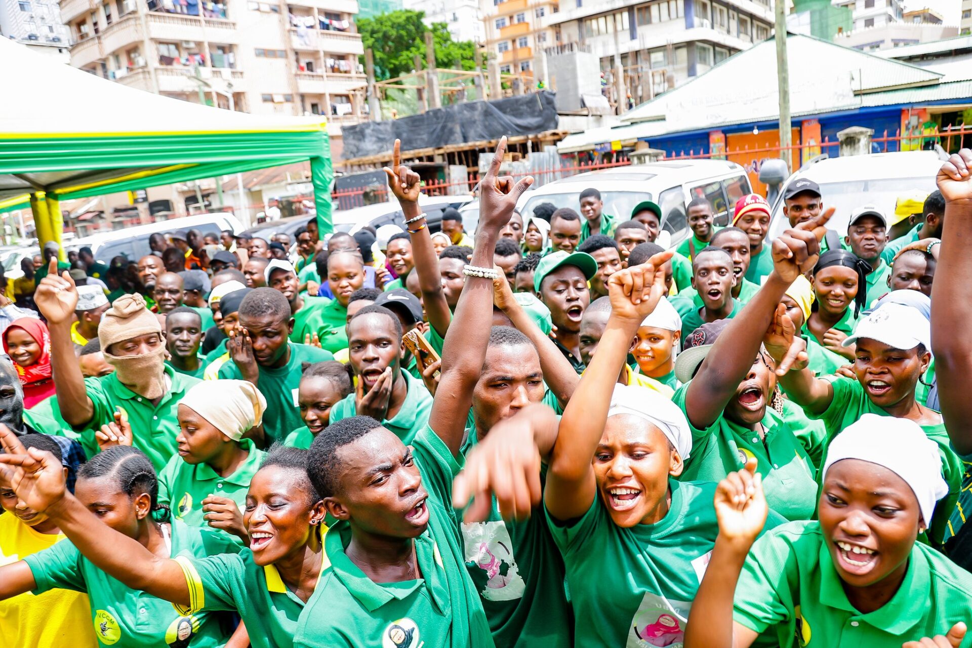 Amos Makalla Amos Makalla