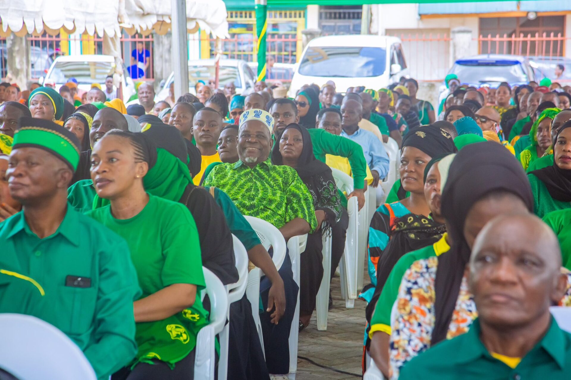 Amos Makalla Amos Makalla