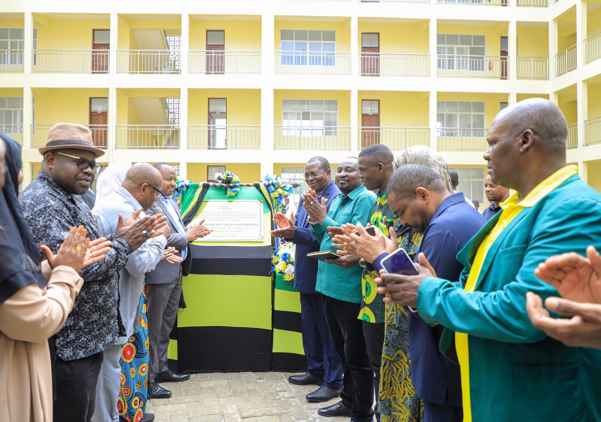 Maziwangombe Secondary School