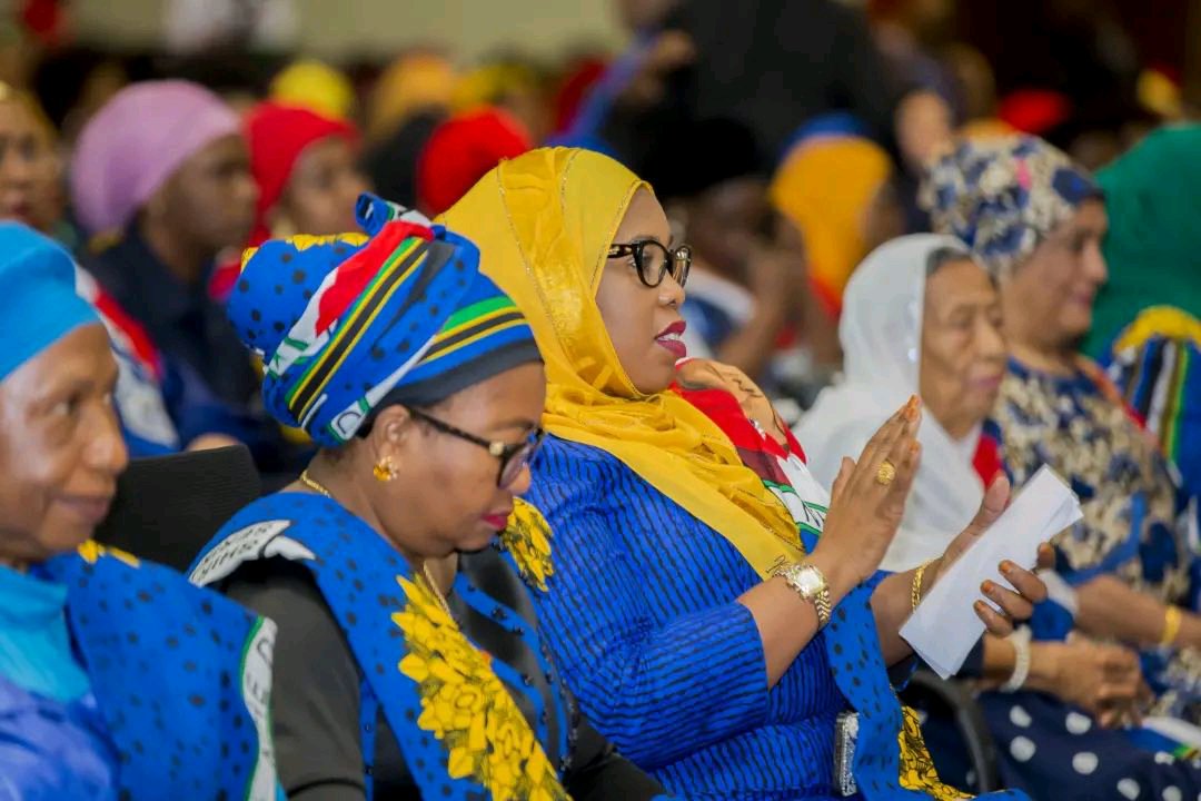 President Hussein Ali Mwinyi President Hussein Ali Mwinyi