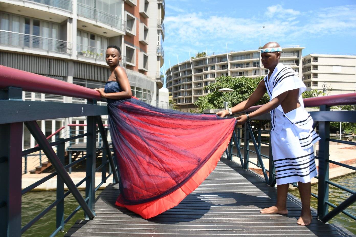 akupende kupita kiasi