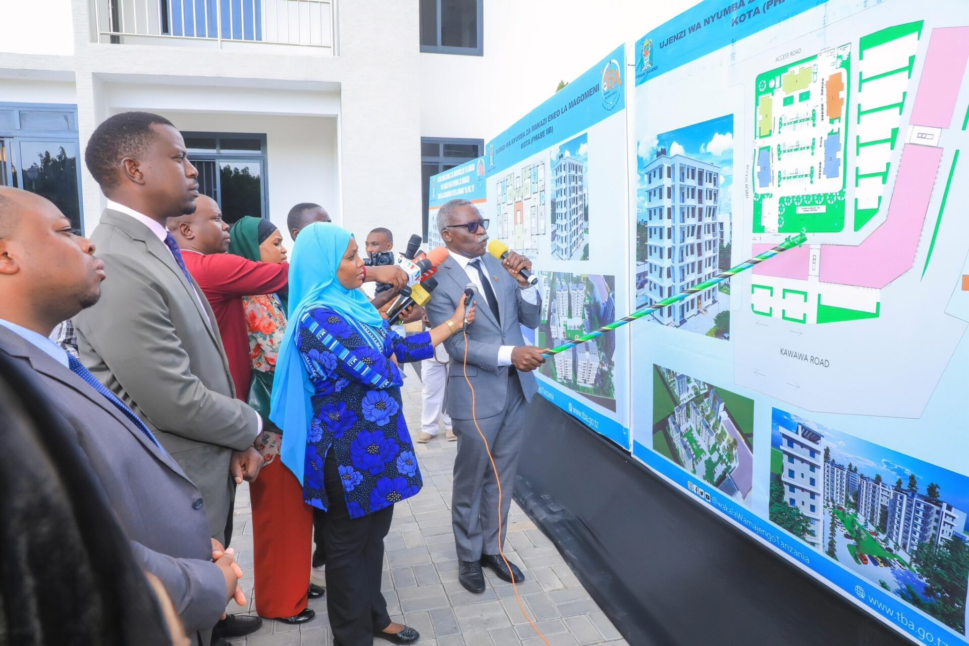 Tanzania's Minister of Construction Tanzania's Minister of Construction