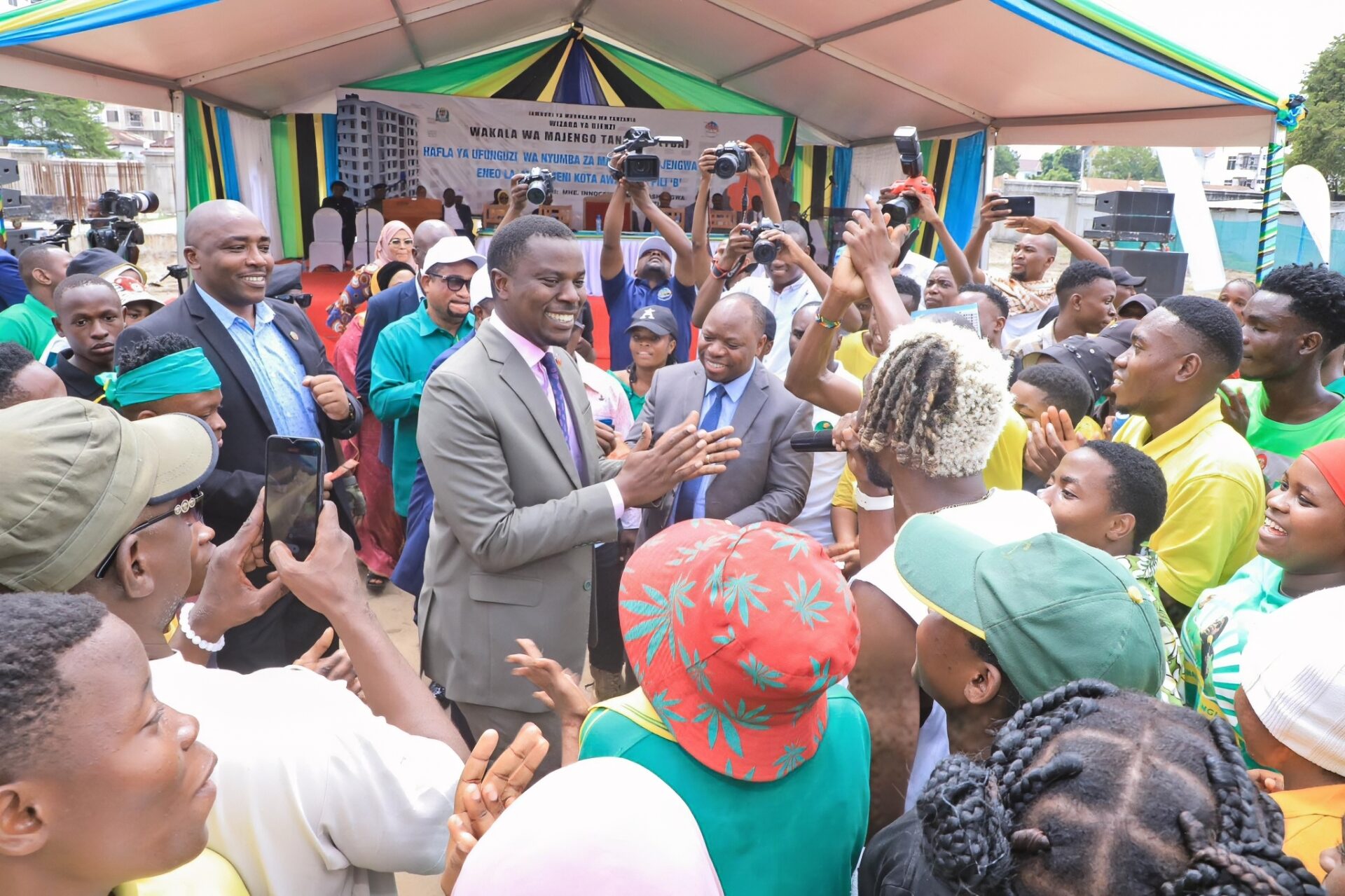 Tanzania's Minister of Construction Tanzania's Minister of Construction